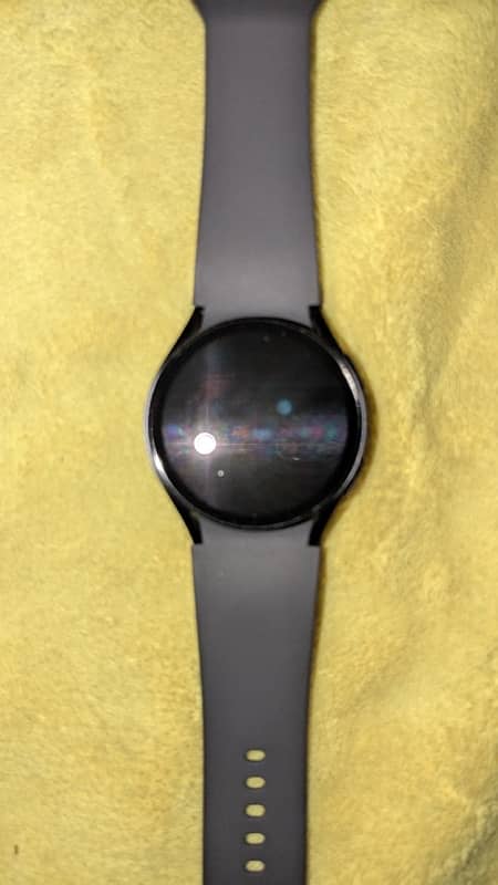 Samsung Watch 6 - 40mm - NEW 5