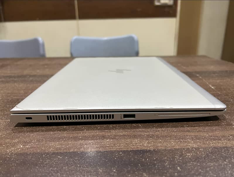 HP EliteBook 840 G5 2