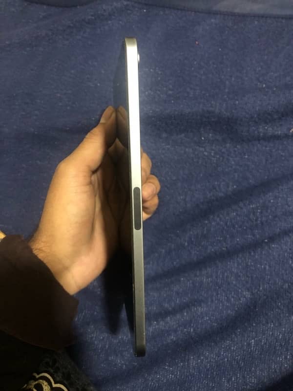 ipad mini 6 64Gb with  original charger cable  and box 3