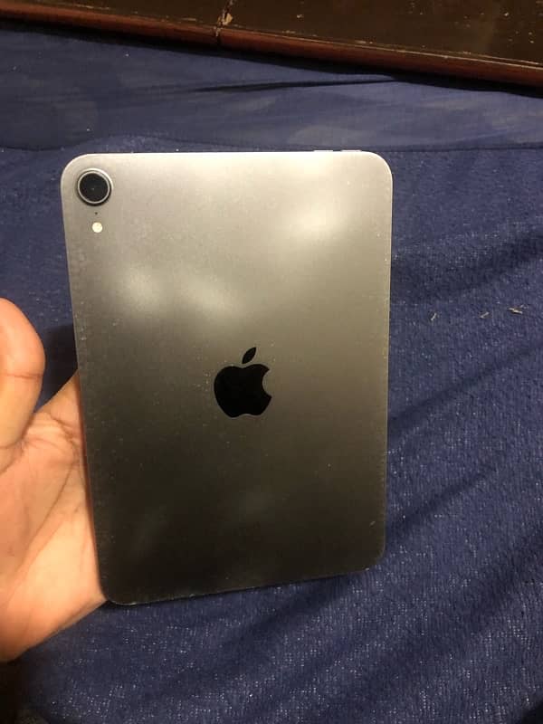 ipad mini 6 64Gb with  original charger cable  and box 9