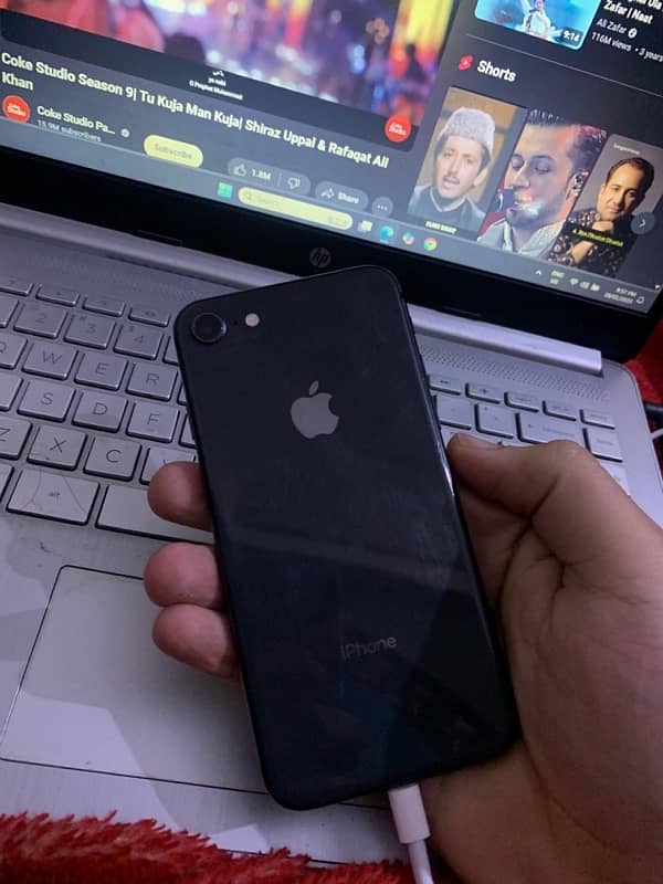 iPhone 8 non pta 0