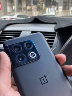 oneplus 10 pro 5g only dot in corner full clear no shade no line