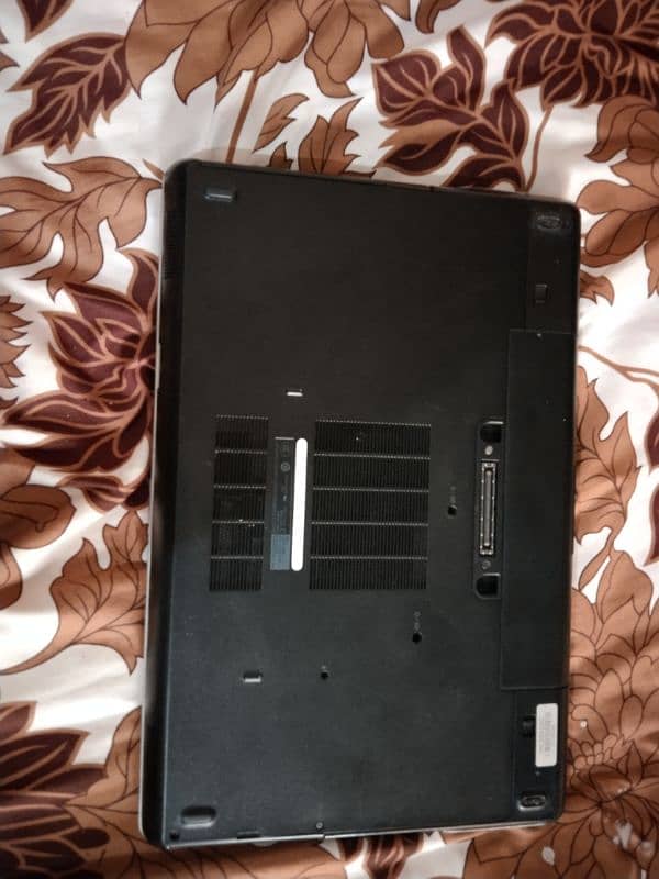 Dell Latitude e6540 1