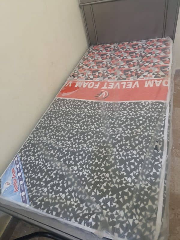 single bed with brand new mattress 5