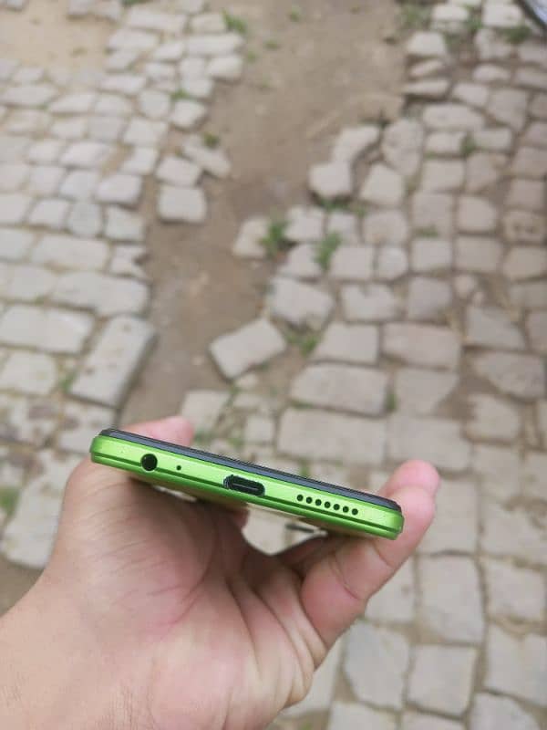 Infinix Hot 12 with box 3