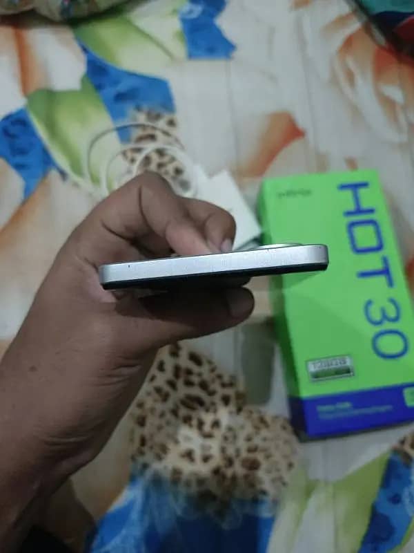 Infinix Hot 30 16/128 Full box 2