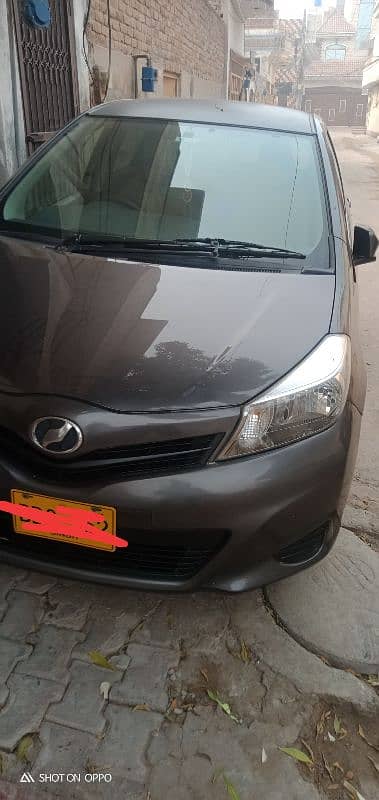 Toyota Vitz 2015 4