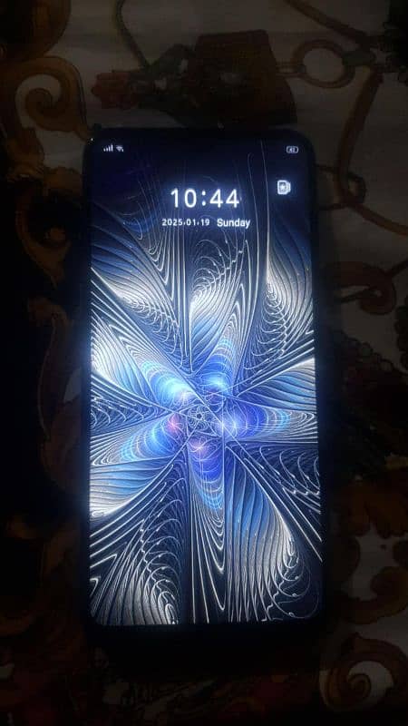 oppo F11 6/128 finger km nhi krta bke okay Hy exchange possible hy 2