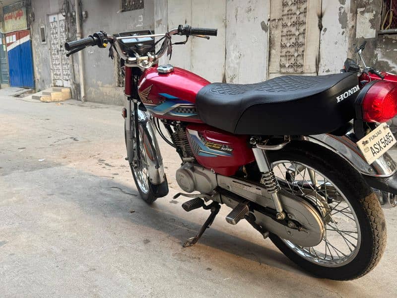 Honda CG125 2024 model 9