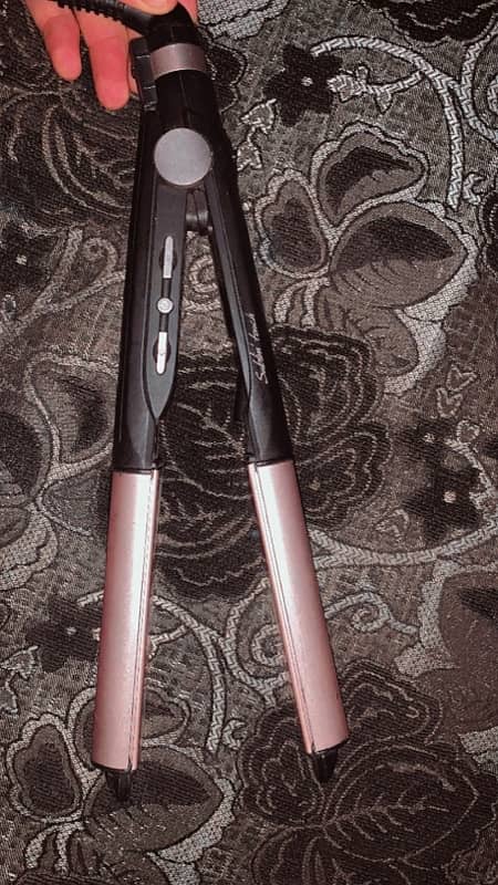 BEST HAIR STRAIGHTNER 3