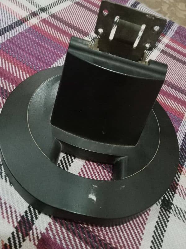 lcd stand 0