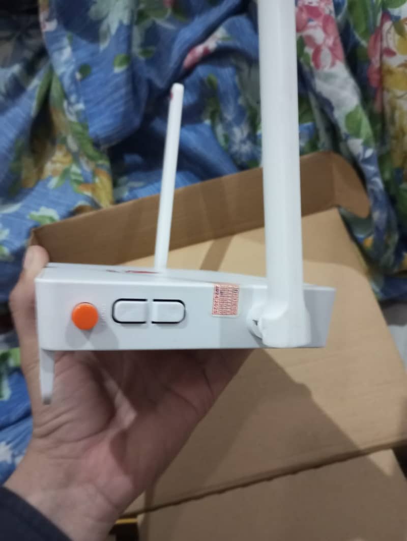 Huawei Optical Network Terminal (ONT) device 4