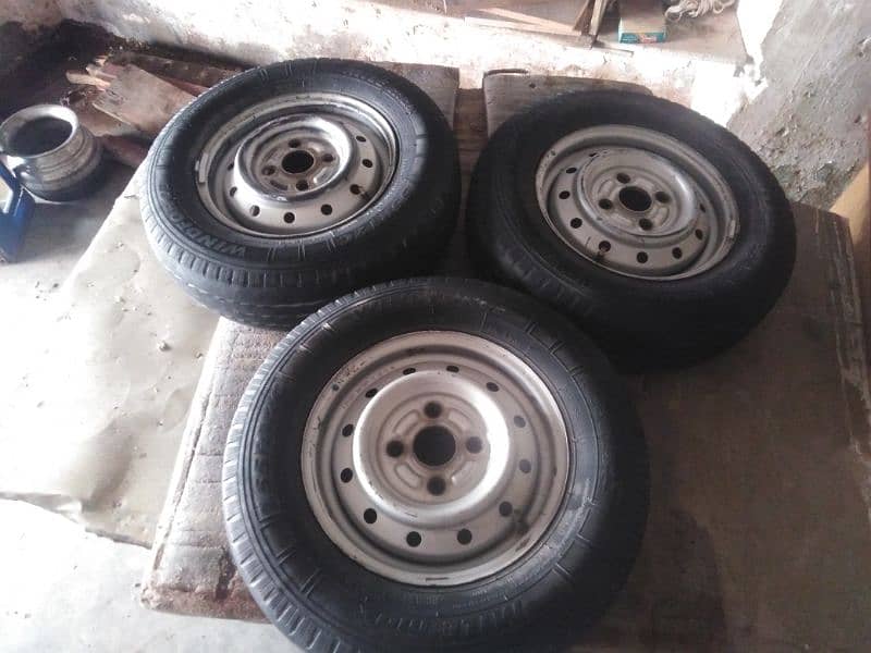 Suzuki every R12 tyre's plus rim for used extra tyre/stupni 3