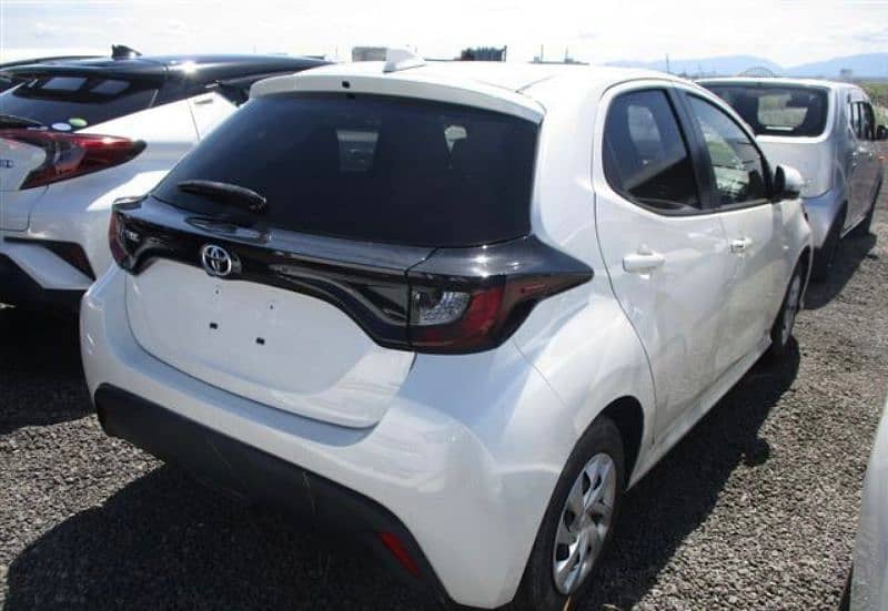 Toyota Yaris 2021 Hatchback 3