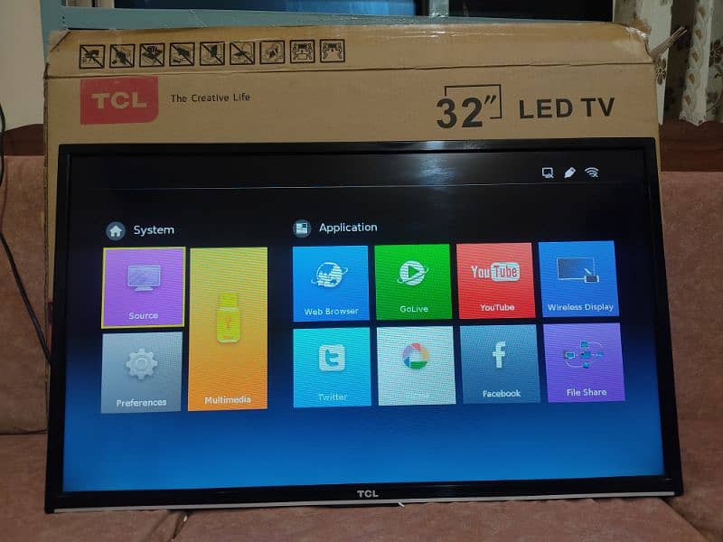 LED TV TCL 32" Andried 0