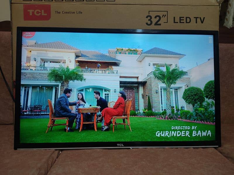 LED TV TCL 32" Andried 4