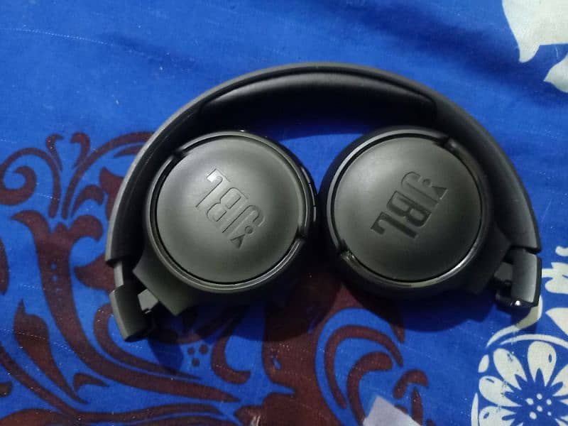 JBL Headphones 0