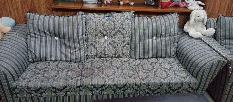 sofa set is for sale 0