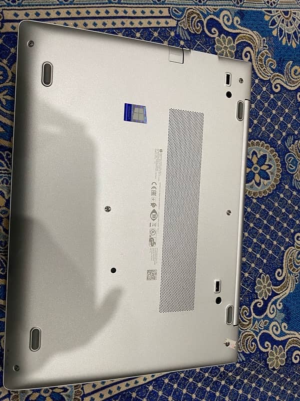 hp core i5 8 generation G5 RAM 16 SSD 256gb 5