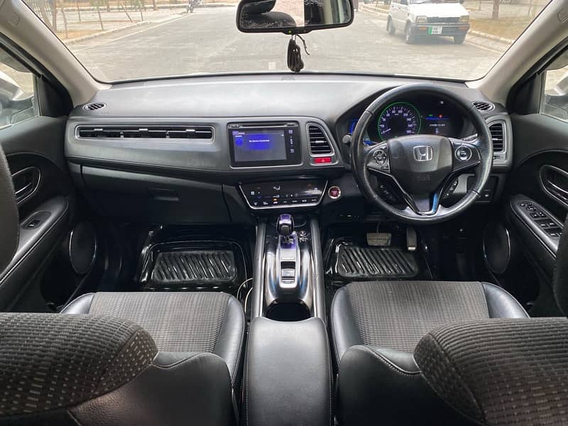 Honda Vezel 2015 12