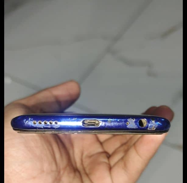 Vivo V15 4