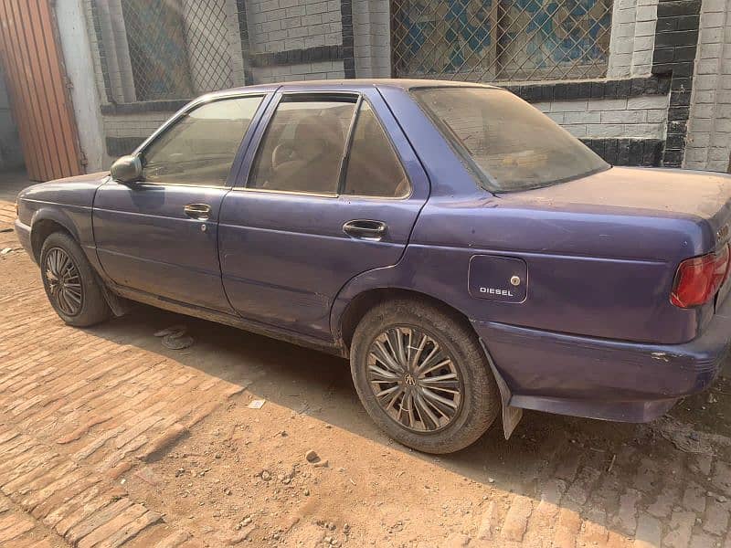 Nissan Sunny 1993 11