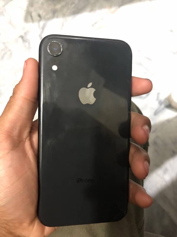 iPhone XR 0