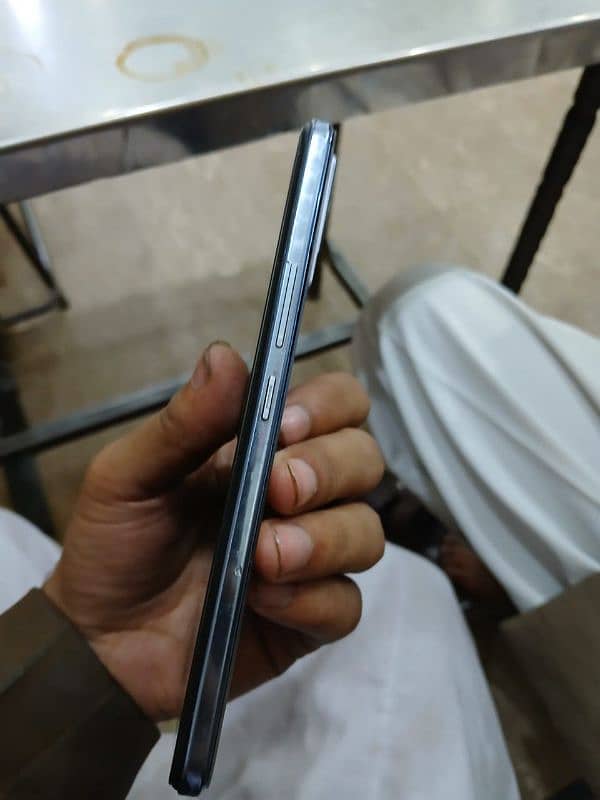 Vivo V21 With Box 3