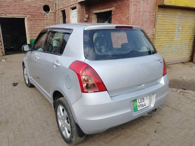 Suzuki swift dlx 3