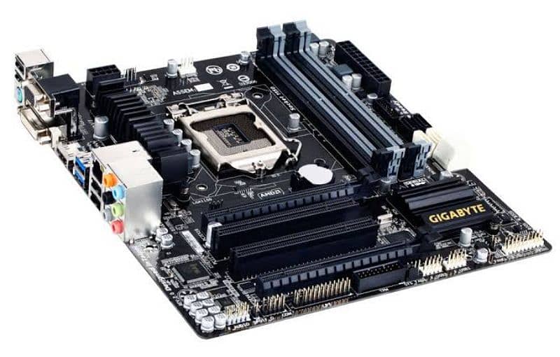 Gigabyte b85m motherboard with i7 4790 and 16gb RAM 0