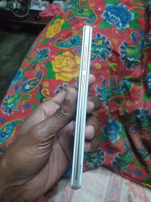 vivo y51a 4 64 non pta dono sim chal rahi ha touch barek 2