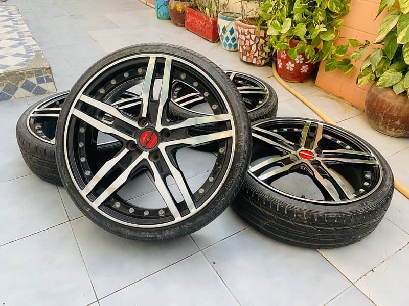 17 inch japanese Alloy rims and Tyres 0