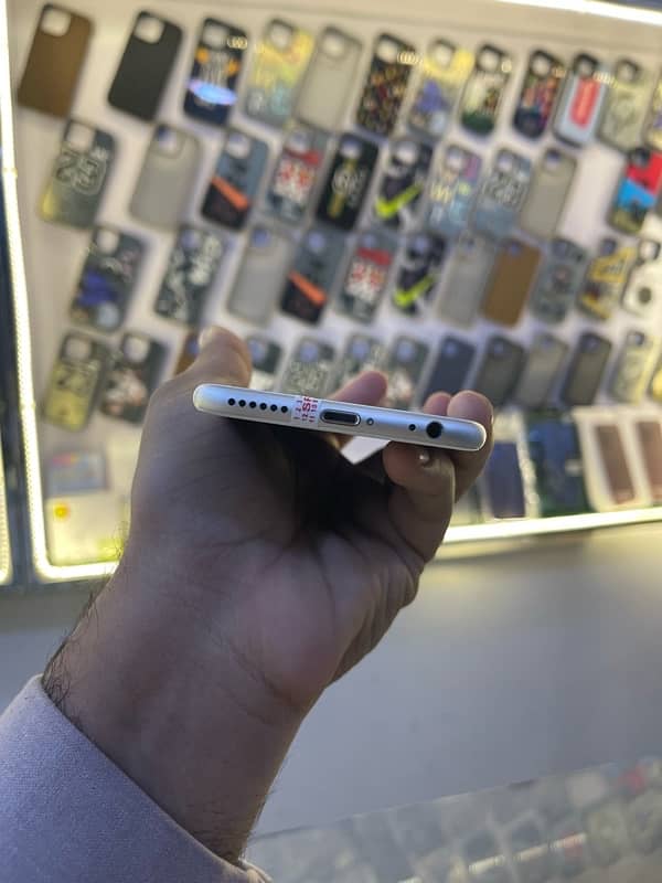 Iphone 6 16GB JV Non Pta Mint Condition 4