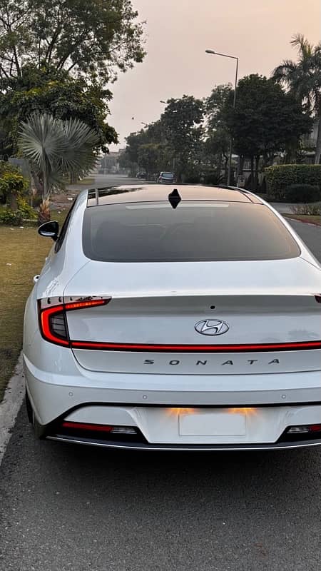 Hyundai Sonata 2021 3