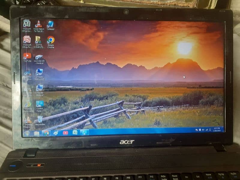 Acer Laptop 4