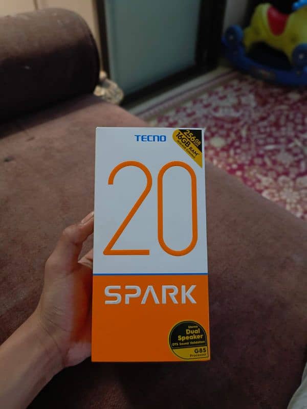 TECHNO SPARK 20 0