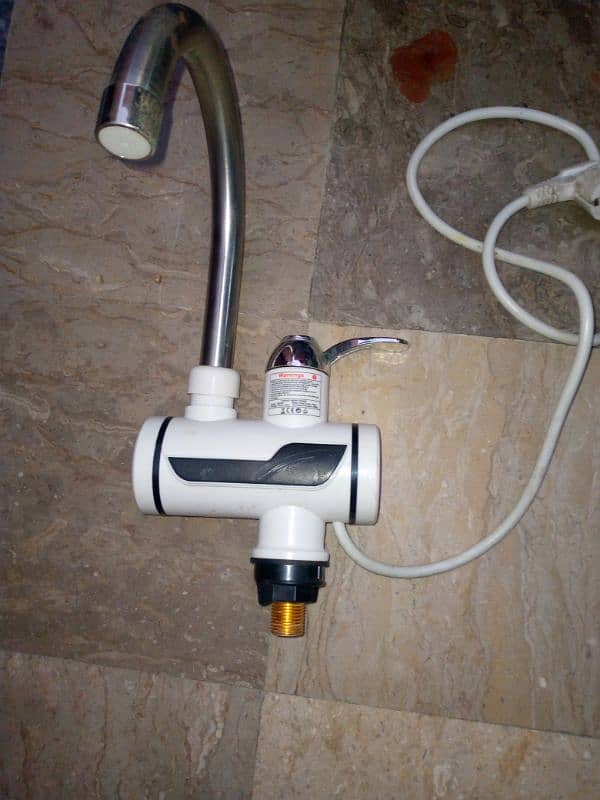 Instant Electric water Heater  Geyser 4