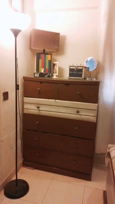 bed with mattress and Chester drawers 4