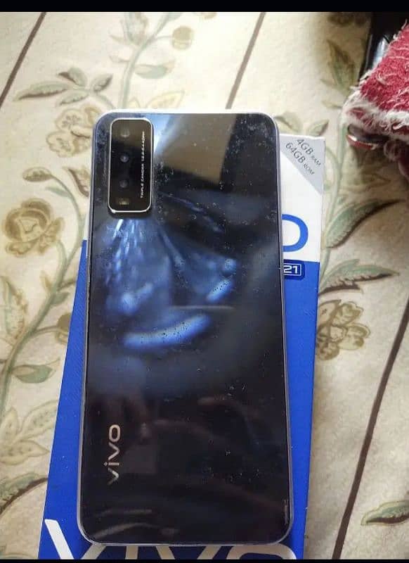 vivo y20 4/64 1