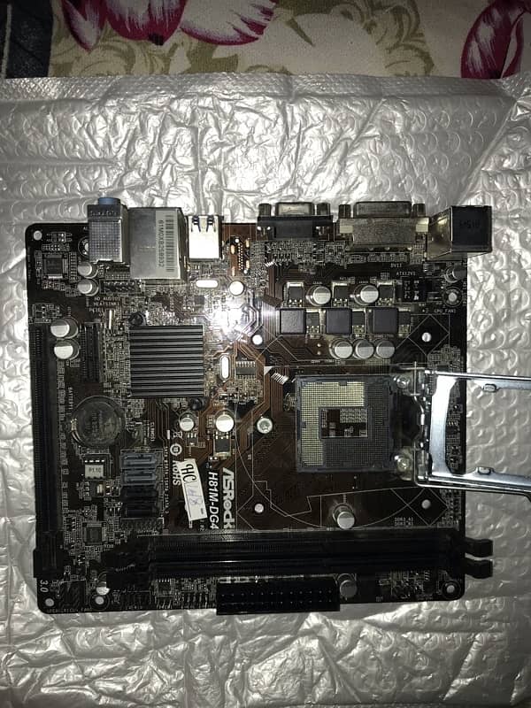 Have i5-4690 3.30ghz motherboard=H81MDG4 Ram=16gb ram ddr3 1600mhz+Gpu 5