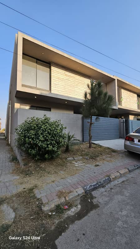 Corner house available for sale in d17 Islamabad 0