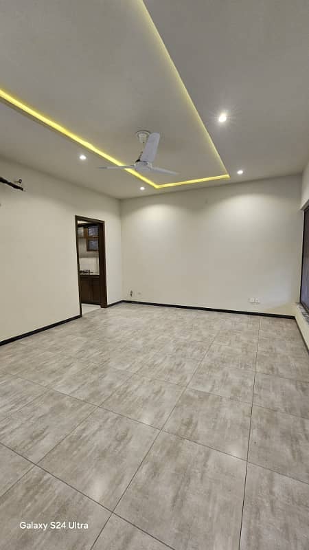 Corner house available for sale in d17 Islamabad 4