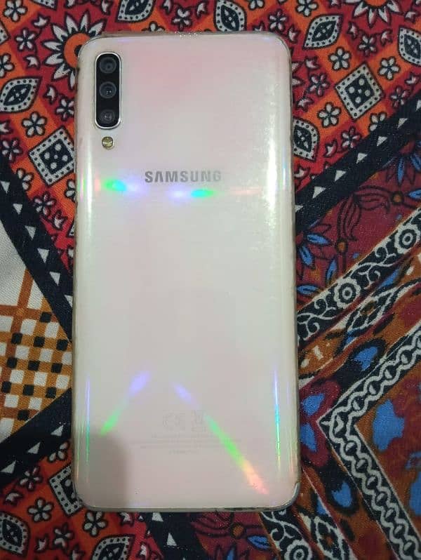 very good Condition bilkul ok hy 6gb/128gb 03004999415 1