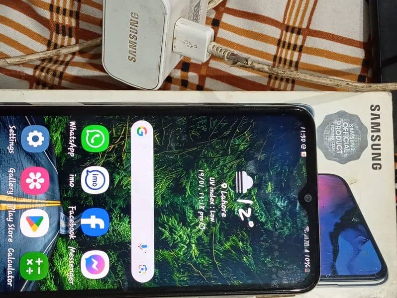 very good Condition bilkul ok hy 6gb/128gb 03004999415 3