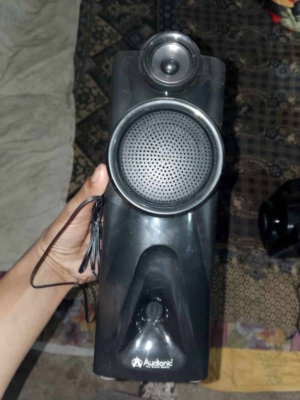 audionic mega 100 woofer 1