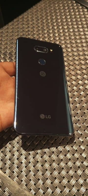 LG V30 Thinq 6