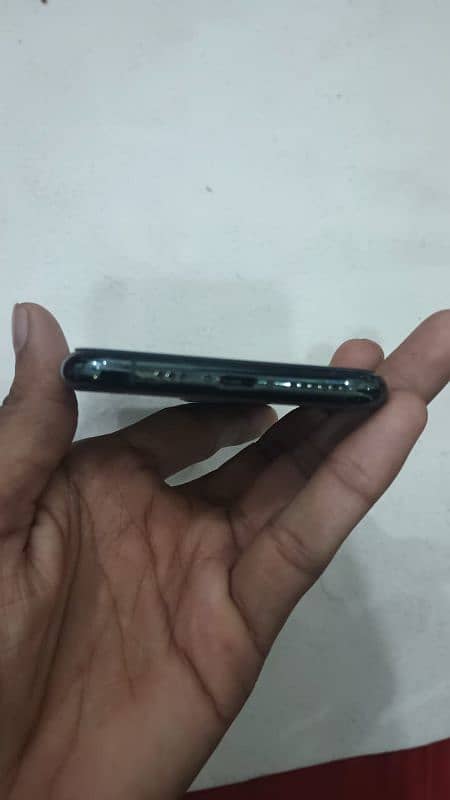 iphone 11 pro Non PTA gOod condition 3