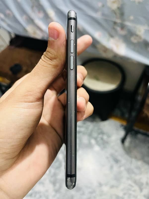 iphone 8 64gb pta approved 2