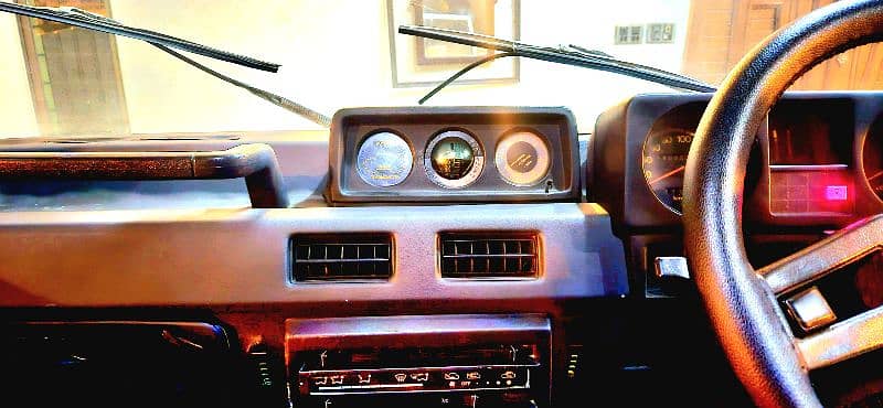 Mitsubishi Pajero 1987 excellemt conditon ( 0-3-1-6-6-6-7-5-5-5-8) 3