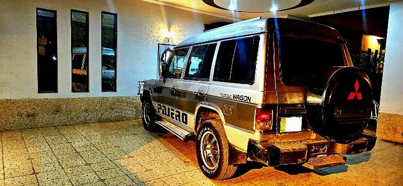 Mitsubishi Pajero 1987 excellemt conditon ( 0-3-1-6-6-6-7-5-5-5-8) 9